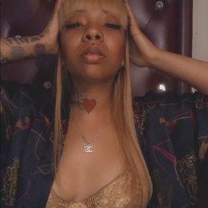 Meet your Posher, Candi